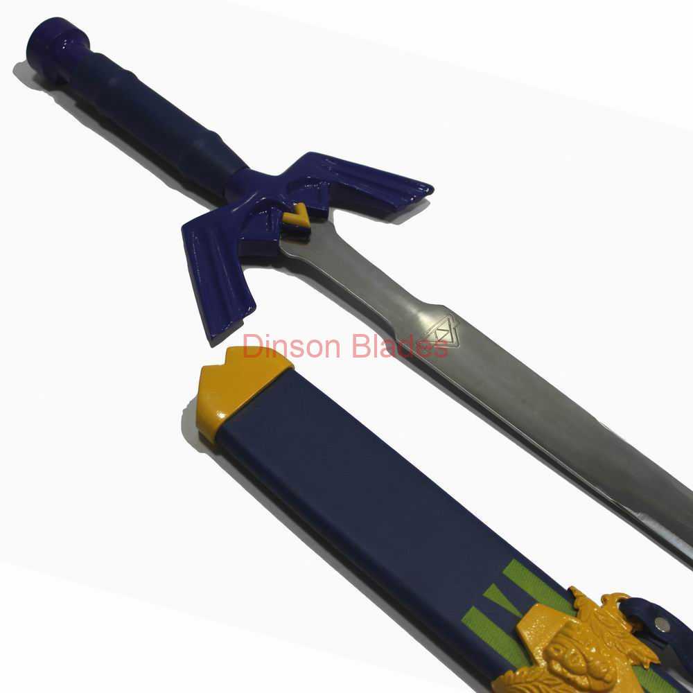 Legend of Zelda Hylian Triforce Replica Breath of the Wild